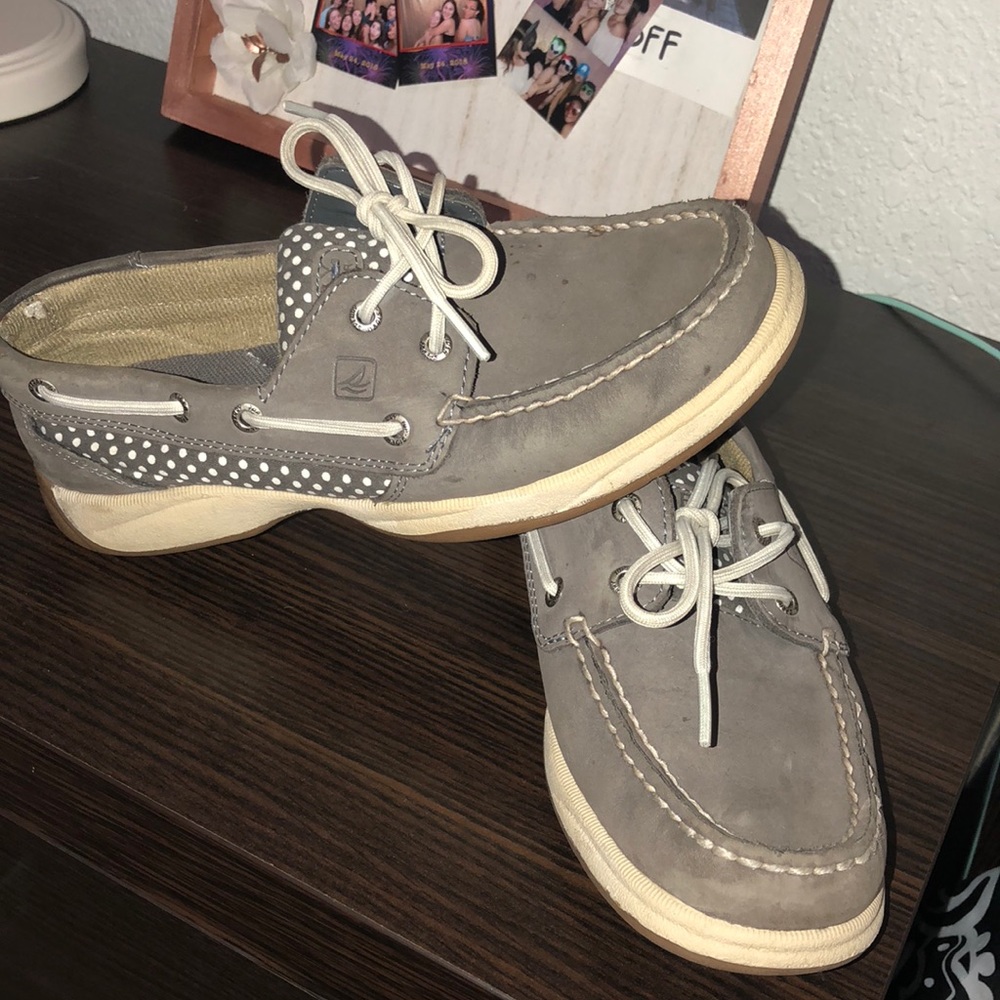 sperries
